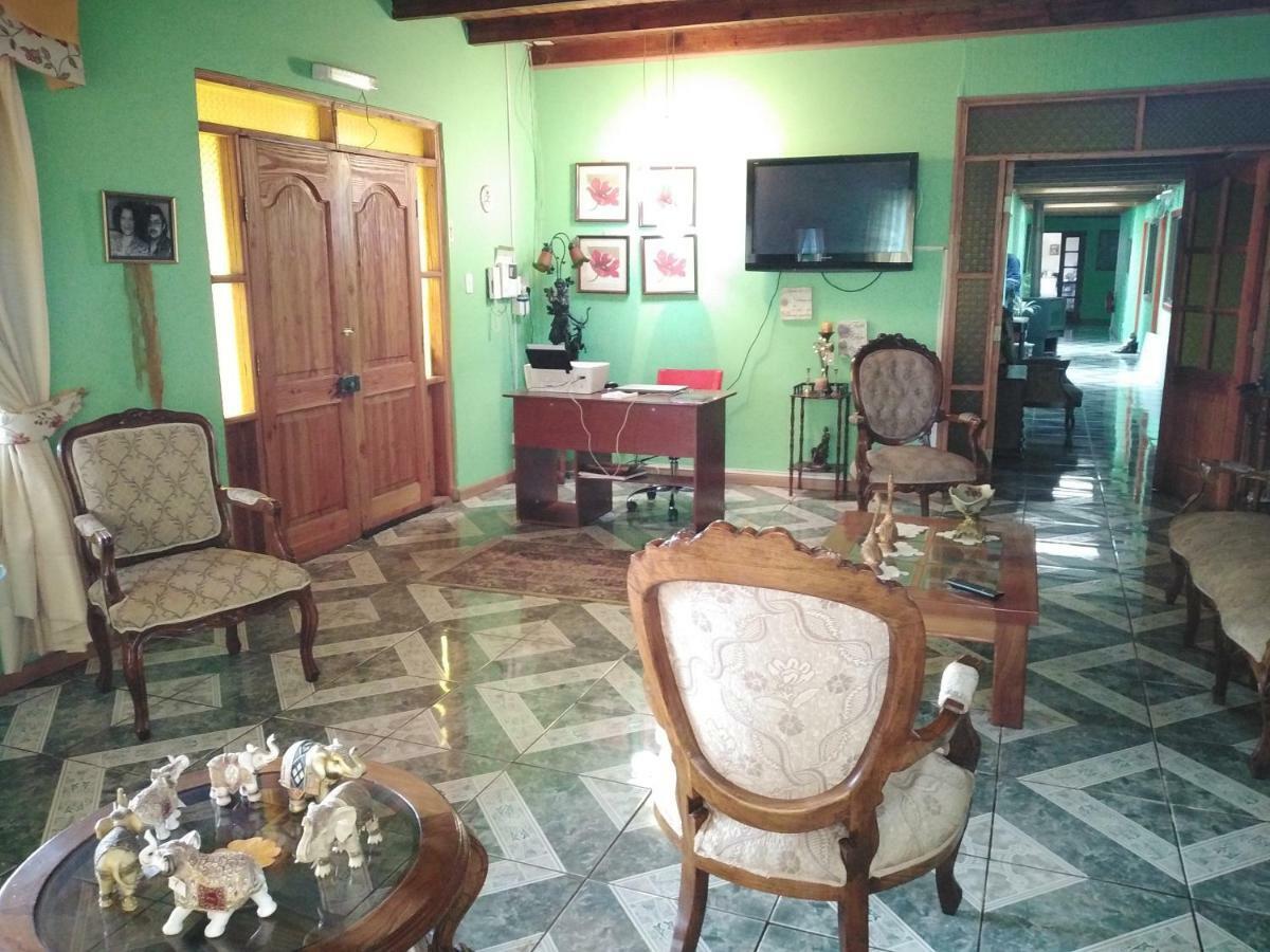 Hôtel Residencial La Luna à Los Ángeles Extérieur photo